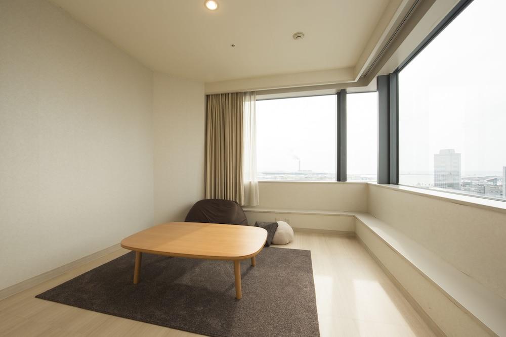 Hotel Fukuracia Osaka-Bay Екстер'єр фото